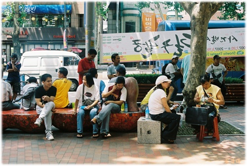 외국인 노동자들의 만남의 장소 